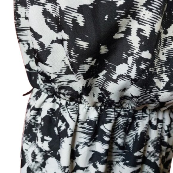 Black and White Sleeveless Dress Size Medium NEW NWOT - Picture 4 of 7